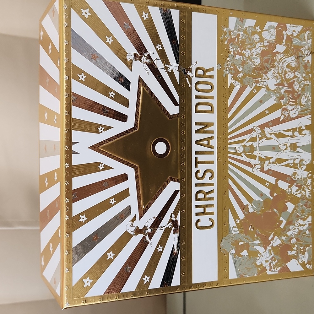 Full Inclusion Christian Dior Holiday 2025 Box